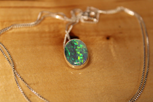 Beautiful Lightning Ridge Dark Opal Pendant